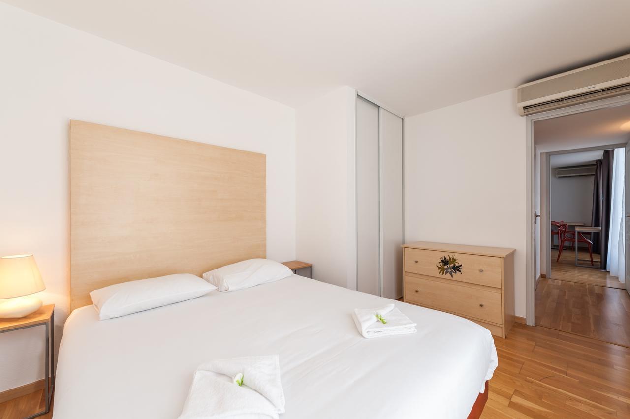 Appart hôtel Residhotel Vieux Port 3*