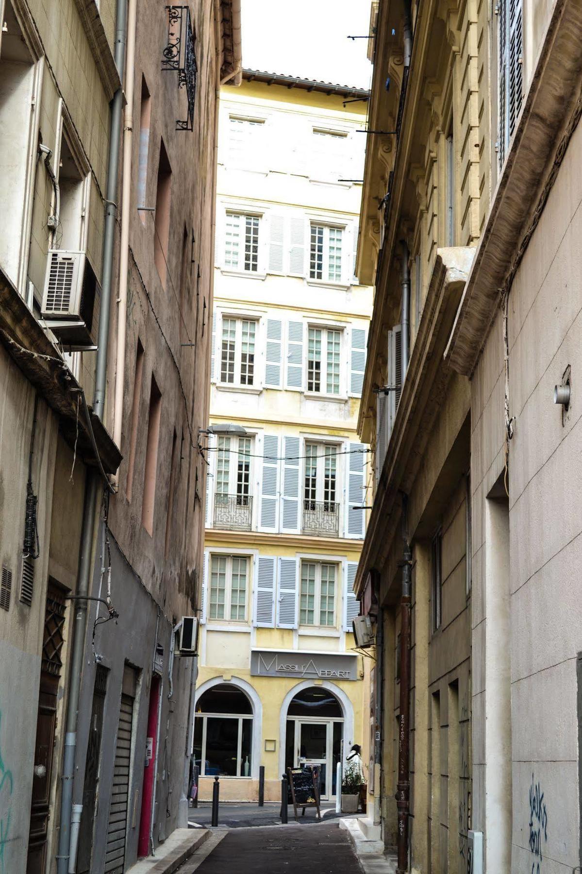 Appart hôtel Residhotel Vieux Port 3*